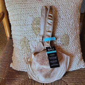 Bali Minimizer beige undwrwire bra, size 40C